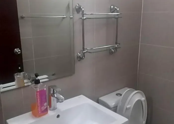 Hotel Mrmcondotel Cluster 1 2h Manila