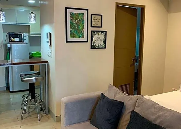 Hotel Mrmcondotel Cluster 1 2h Manila